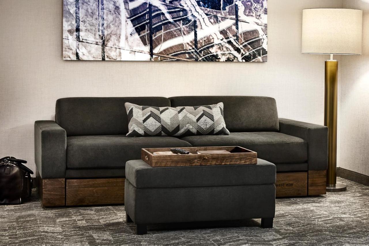Springhill Suites By Marriott Springfield North Екстериор снимка